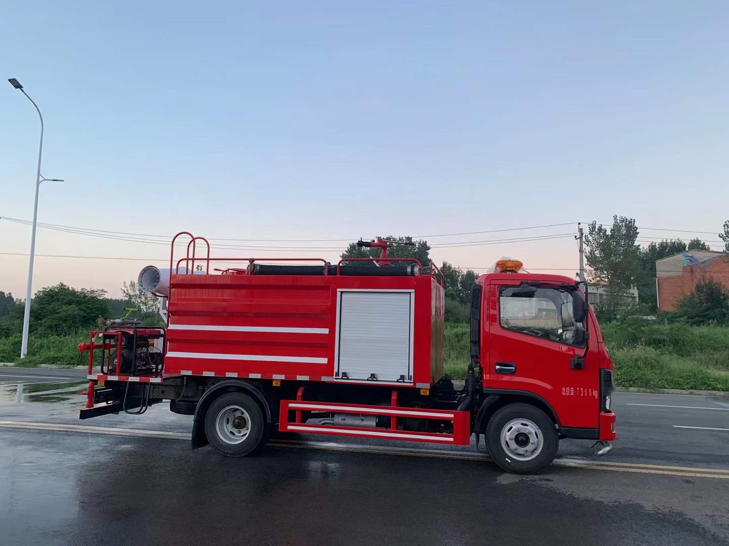 消防灑水車83.jpg