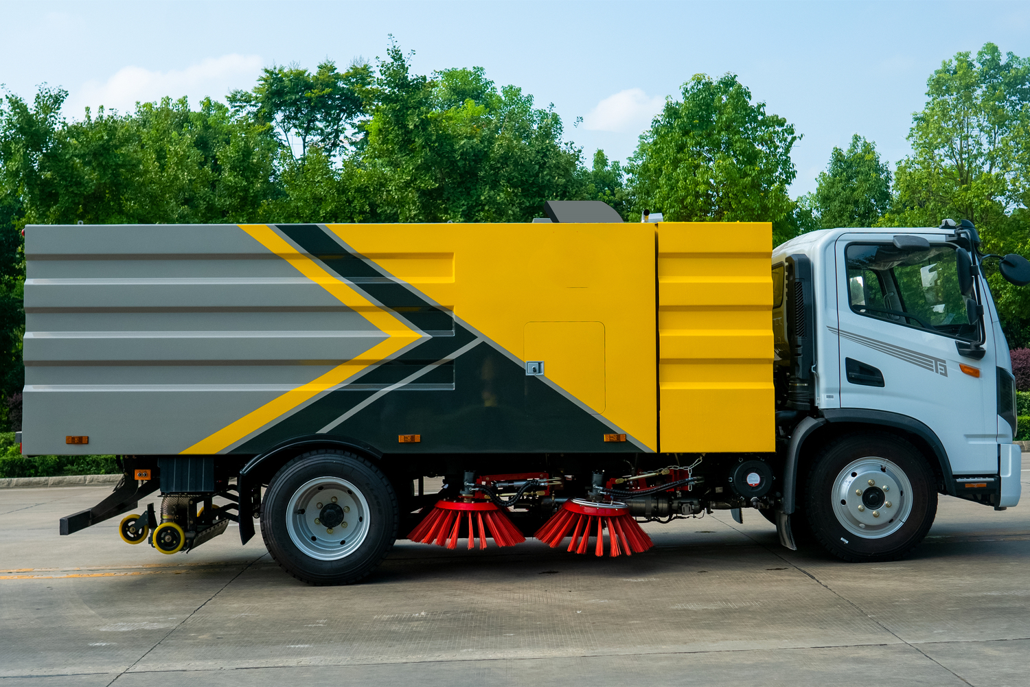東風華神T3掃路車 (7).jpg