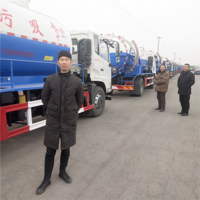 天錦吸污車35.jpg