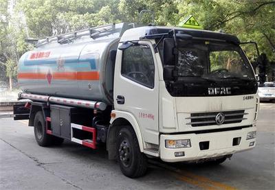 东风8吨流动加油车