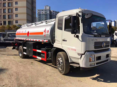 东风天锦加油车