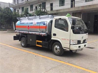 东风5吨油罐内置加油机