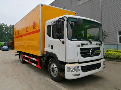东风D9防爆车